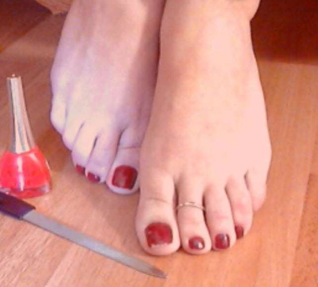 Toe fetish cams, lickign toes, sucking toes fetish, sexy foot webcams